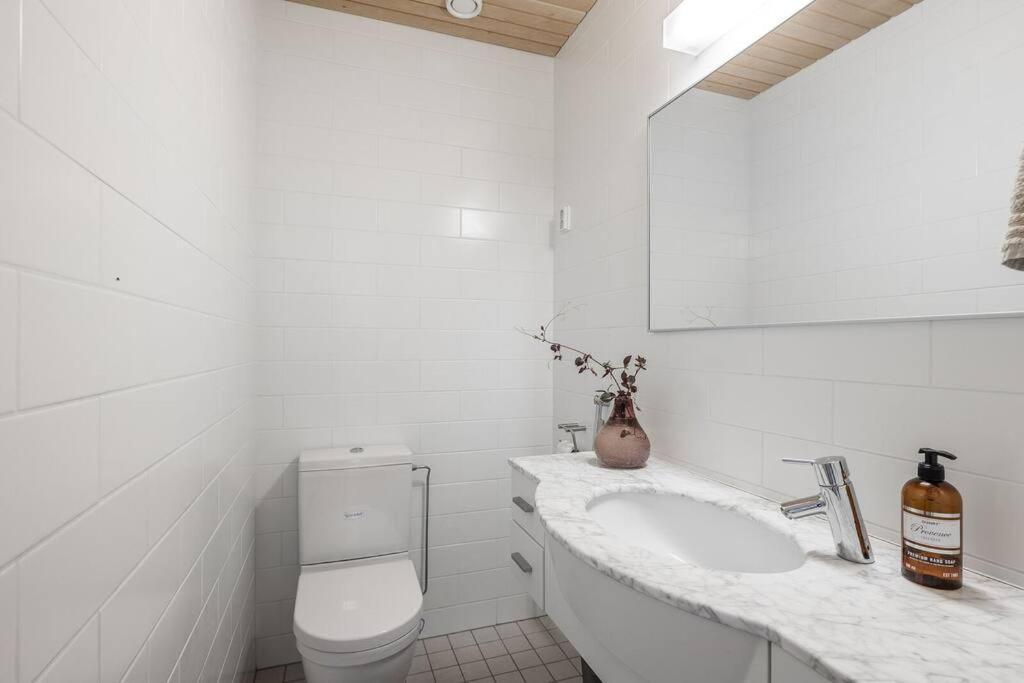 Spacious Home With Four Terrace, Sauna, Sea View Helsingfors Eksteriør bilde
